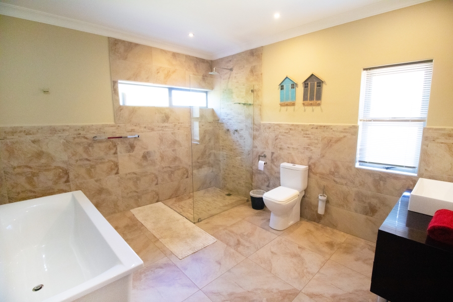 4 Bedroom Property for Sale in C Place Eastern Cape